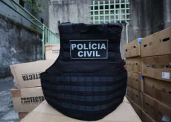 Polícia Civil da Bahia recebe 1,2 mil novos coletes balísticos para reforçar a segurança dos policiais