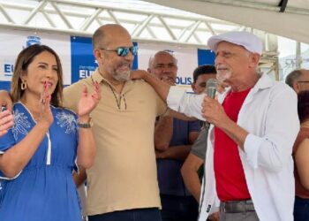 Prefeitura de Eunápolis entrega sete novos veículos para a Saúde, Educação, Assistência Social e Serviços Públicos