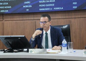 ROTINA NA CÂMARA MUNICIPAL, OS MOTIVOS SÓ ELES SABEM, MAS SOMAM MAIS DE 5 SESSÕES PREJUDICADAS.