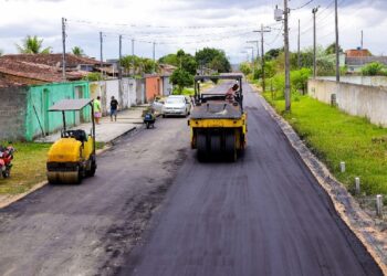 Prefeitura de Eunápolis avança com pavimentações no Alecrim II, Nova Eunápolis, Colônia e Santa Isabel
